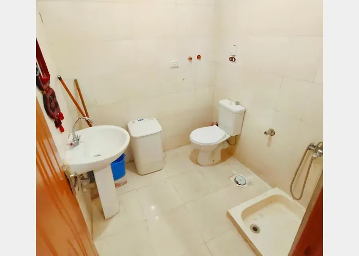 Full Board Rent